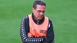 Luxemburgo em sua passagem pelo Vasco da Gama (Foto: Marcello Zambrana/AGIF)