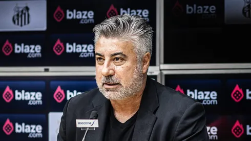 Foto: Divulgação Santos Flickr/Raul Baretta - Alexandre Galo defende o Santos