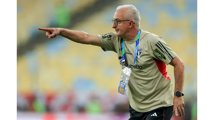 FAXINA! 1ª saída do São Paulo é confirmada com aval de Dorival Júnior para 2024 - Foto: Buda Mendes/Getty Images