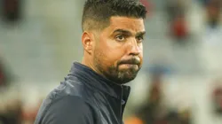 PR - CURITIBA - 15/08/2023 - BRASILEIRO A 2023, ATHLETICO-PR X CUIABA - Antonio Oliveira tecnico do Cuiaba durante partida contra o Athletico-PR no estadio Arena da Baixada pelo campeonato Brasileiro A 2023. Foto: Gabriel Machado/AGIF