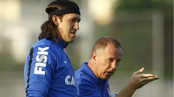 Foto: Mauro Horita/AGIF - Cássio vai voltar a ser comandado por Mano Menezes