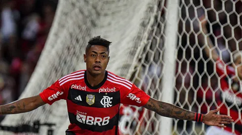 RJ - RIO DE JANEIRO - 05/07/2023 - COPA DO BRASIL 2023, FLAMENGO X ATHLETICO-PR - Bruno Henrique jogador do Flamengo comemora seu gol durante partida contra o Athletico-PR no estadio Maracana pelo campeonato Copa do Brasil 2023. Foto: Thiago Ribeiro/AGIF