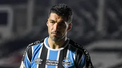 RJ - RIO DE JANEIRO - 06/08/2023 - BRASILEIRO A 2023, VASCO X GREMIO - Luis Suarez jogador do Gremio lamenta derrota ao final da partida contra o Vasco no estadio Sao Januario pelo campeonato Brasileiro A 2023. Foto: Thiago Ribeiro/AGIF