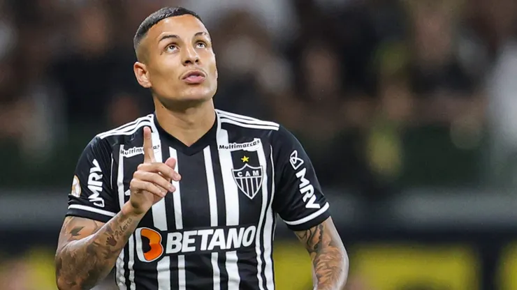 MG - BELO HORIZONTE - 10/06/2023 - BRASILEIRO A 2023, ATLETICO-MG X RED BULL BRASIL - Guilherme Arana jogador do Atletico-MG retorna depois de longo tempo contundido e faz sua reestreia na partida contra o Red Bull Brasil no estadio Mineirao pelo campeonato BRASILEIRO A 2023. Foto: Gilson Junio/AGIF