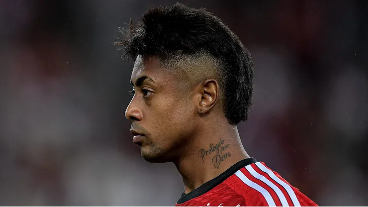 RJ - RIO DE JANEIRO - 26/08/2023 - BRASILEIRO A 2023, FLAMENGO X INTERNACIONAL - Bruno Henrique jogador do Flamengo durante partida contra o Internacional no estadio Maracana pelo campeonato Brasileiro A 2023. Foto: Thiago Ribeiro/AGIF