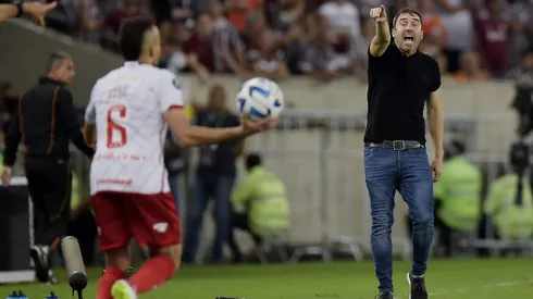 RJ - RIO DE JANEIRO - 27/09/2023 - LIBERTADORES 2023, FLUMINENSE X INTERNACIONAL - Eduardo Coudet tecnico do Internacional durante partida contra o Fluminense no estadio Maracana pelo campeonato Libertadores 2023. Foto: Alexandre Loureiro/AGIF