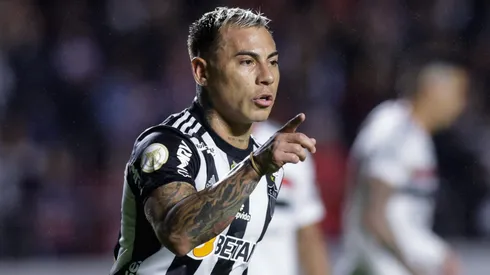 Eduardo Vargas está de saída do Atlético-MG, assim como Mariano