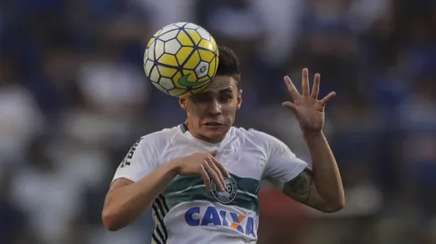 Belo Horizonte – MG – 14/08/2016 – BRASILEIRO A 2016 – Cruzeiro x Coritiba – R. Veiga ,jogador do Coritiba durante partida no Independencia. Foto: Thomas Santos/AGIF