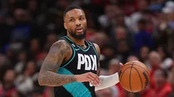 Lillard deixou o Blazers e vestirá outra camisa pela primeira vez na carreira