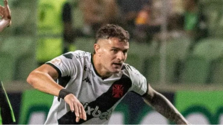 Foto: Fernando Moreno/AGIF - Vegetti tira o Vasco do Z-4