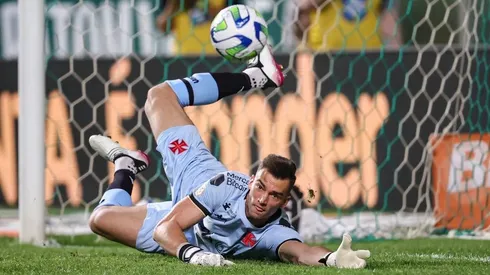 Leo Jardim, goleiro do Vasco da Gama: Foto: Gilson Lobo/AGIF,