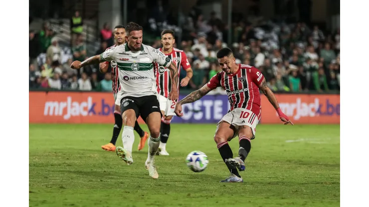 Foto: Robson Mafra/AGIF
