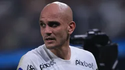 Foto: Ettore Chiereguini/AGIF - Fábio Santos foi titular mais uma vez pelo Corinthians.