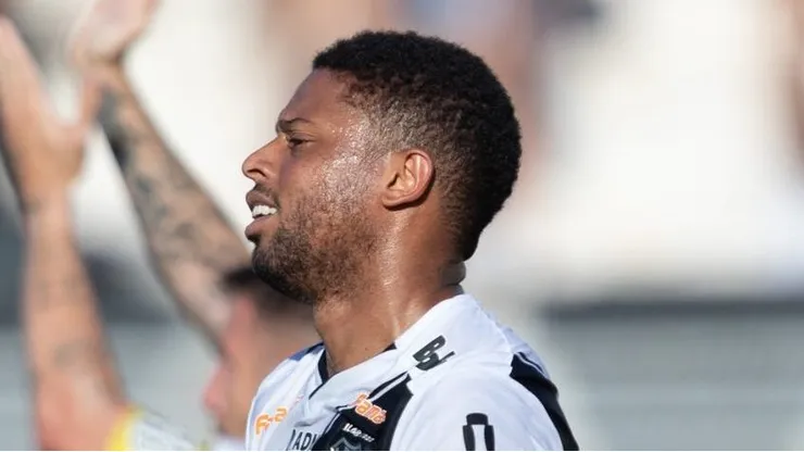 SP - CAMPINAS - 06/08/2023 - BRASILEIRO B 2023, PONTE PRETA X CHAPECOENSE - Andre jogador do Ponte Preta durante partida contra o Chapecoense no estadio Moises Lucarelli pelo campeonato Brasileiro B 2023. Foto: Diogo Reis/AGIF