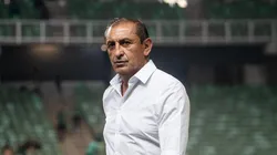 Ramón Díaz cobra elenco do Vasco AO VIVO após vitória