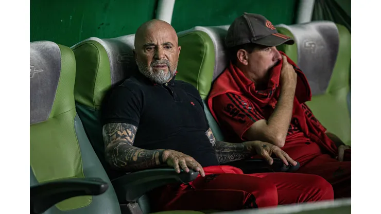 GO - GOIANIA - 20/09/2023 - BRASILEIRO A 2023, GOIAS X FLAMENGO - Jorge Sampaoli tecnico do Flamengo durante partida contra o Goias no estadio Serrinha pelo campeonato Brasileiro A 2023. Foto: Isabela Azine/AGIF