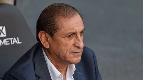Foto: Thiago Ribeiro/AGIF - Ramon Diaz tecnico do Vasco durante partida contra o Fluminense no estadio Engenhao pelo campeonato Brasileiro A 2023.