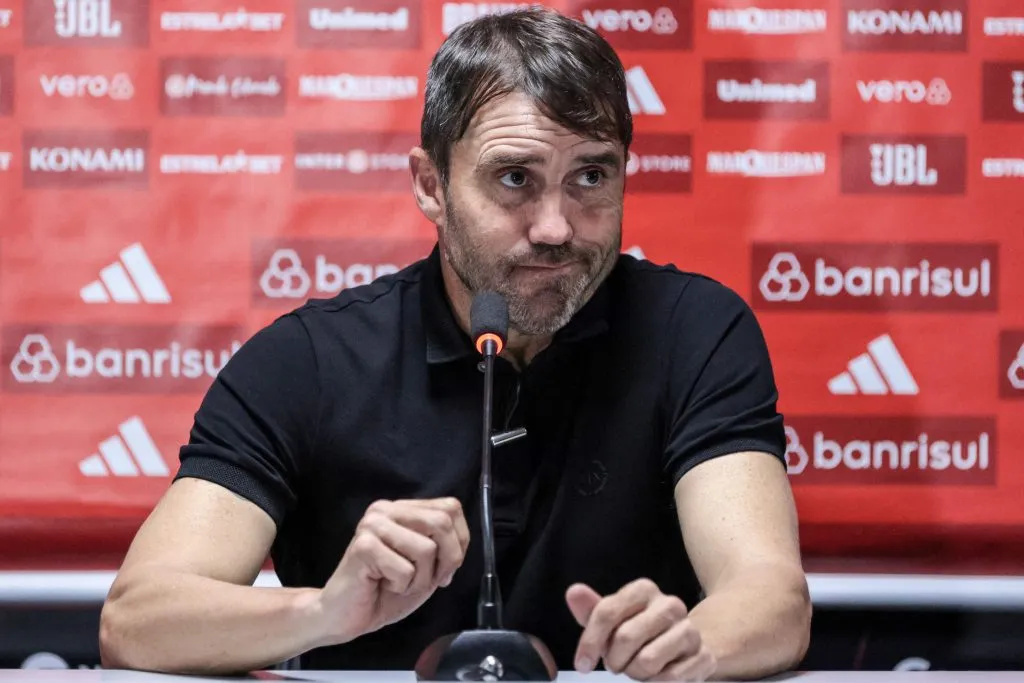 Foto: Robson Mafra/AGIF – Eduardo Coudet tem contrato no Internacional até dezembro e interessa ao Flamengo