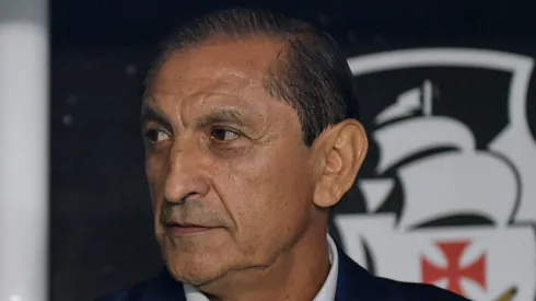 RJ - RIO DE JANEIRO - 21/09/2023 - BRASILEIRO A 2023, VASCO X CORITIBA - Ramon Dias tecnico do Vasco durante partida contra o Coritiba no estadio Sao Januario pelo campeonato Brasileiro A 2023. Foto: Thiago Ribeiro/AGIF