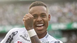 Igor em ação pelo Coxa, em 2022