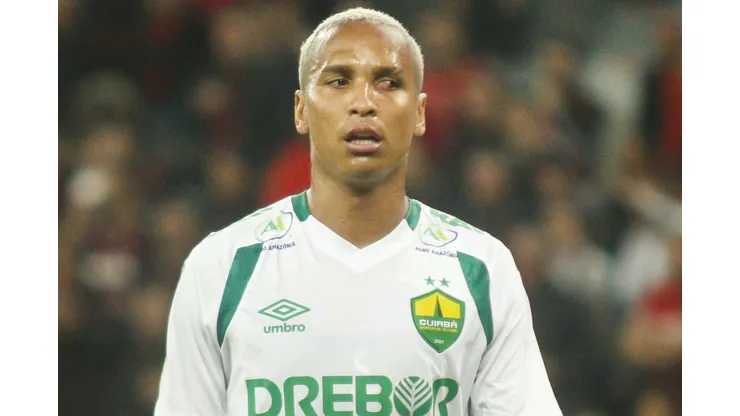 Gabriel Machado/AGIF. Deyverson não se cala sobre partida contra o Fluminense