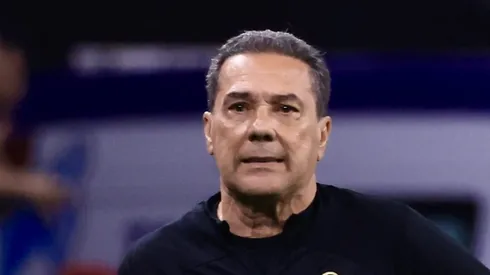 SP - SAO PAULO - 22/09/2023 - BRASILEIRO A 2023, CORINTHIANS X BOTAFOGO - Vanderlei Luxemburgo tecnico do Corinthians durante partida contra o Botafogo no estadio Arena Corinthians pelo campeonato Brasileiro A 2023. Foto: Marcello Zambrana/AGIF