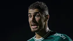 GO - Goiania - 09/07/2022 - BRASILEIRO A 2022, GOIAS X ATHLETICO-PR - Pedro Raul jogador do Goias durante partida contra o Athletico-PR no estadio Serrinha pelo campeonato Brasileiro A 2022. Foto: Heber Gomes/AGIF