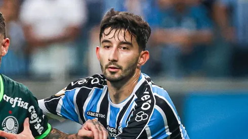 Villasanti em ação contra o Palmeiras