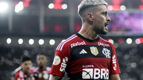 R$ 8 MILHÕES: Flamengo é o mais próximo para fechar com compatriota de Arrascaeta- Foto: Alexandre Loureiro/Getty Images