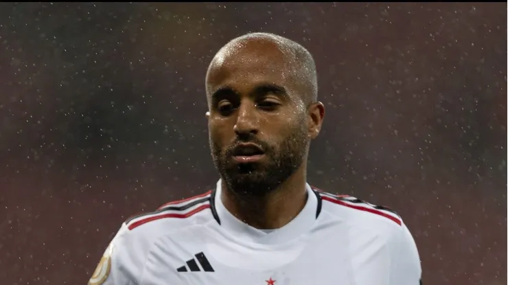 RS - PORTO ALEGRE - 13/09/2023 - BRASILEIRO A 2023, INTERNACIONAL X SAO PAULO - Lucas Moura jogador do Sao Paulo durante partida contra o Internacional no estadio Beira-Rio pelo campeonato Brasileiro A 2023. Foto: Caio Falcao/AGIF