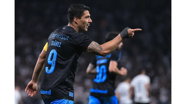 Foto: Ettore Chiereguini/AGIF- Suárez segue fazendo história no Grêmio