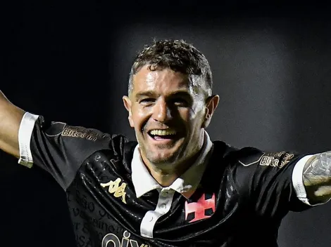 Vasco tem herói improvável em noite que Vegetti ganha 'reforço' de ataque em São Januário