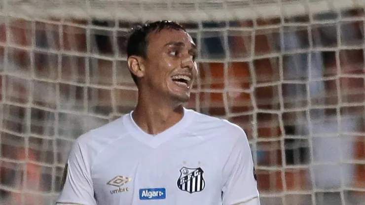 SP - Sao Paulo - 23/03/2019 - Paulista 2019, Santos x Red Bull Brasil - Diego Pituca jogador do Santos durante partida contra o Red Bull Brasil no estadio Pacaembu pelo campeonato Paulista 2019. Foto: Marcello Zambrana/AGIF