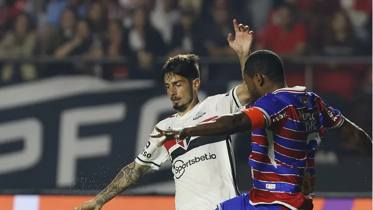 Foto: Rubens Chiri/Saopaulofc.net - Pedrinho entrou já na reta final do 2° tempo