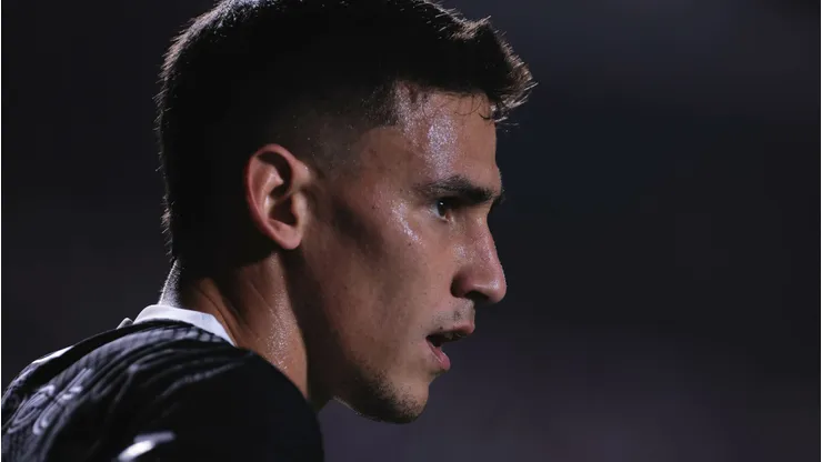 Foto: Ettore Chiereguini/AGIF - Rojas deverá ser titular contra o Botafogo