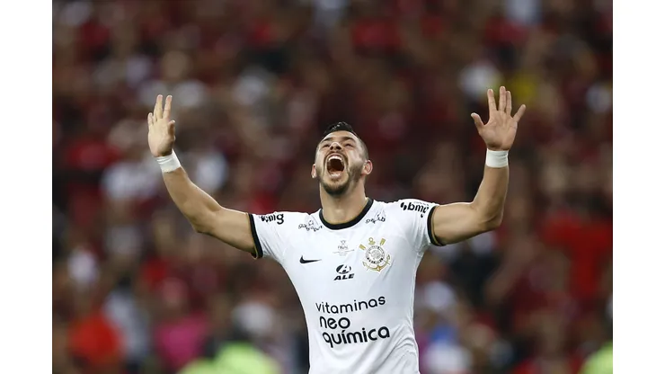 FEZ GOL E… Renovação de Giuliano volta a pauta do Corinthians com definição - Foto: Wagner Meier/Getty Images