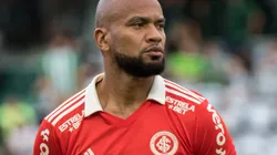 Robson Mafra/AGIF - Zagueiro vive situação complicada no Beira-Rio