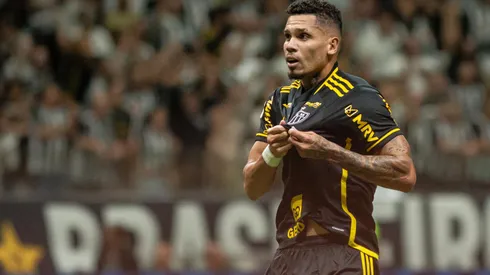 Foto: Fernando Moreno/AGIF- Paulinho tem boas parcerias no ataque