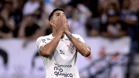 Foto: Alan Morici/AGIF- Lucas Veríssimo cobra os seus companheiros