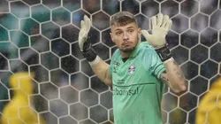 Pedro H. Tesch/AGIF - Goleiro falhou em gols do Timão