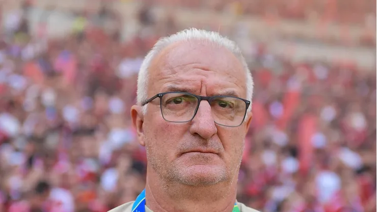 RJ - RIO DE JANEIRO - 17/09/2023 - COPA DO BRASIL 2023, FLAMENGO X SAO PAULO - Dorival Junior tecnico do Sao Paulo durante partida contra o Flamengo no estadio Maracana pelo campeonato Copa do Brasil 2023. Foto: Thiago Ribeiro/AGIF