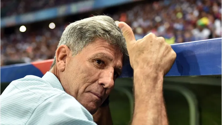 BA - SALVADOR - 01/07/2023 - BRASILEIRO A 2023, BAHIA X GREMIO - Renato Portaluppi, tecnico do Gremio durante partida contra o Bahia no estadio Arena Fonte Nova pelo campeonato Brasileiro A 2023. Foto: Walmir Cirne/AGIF