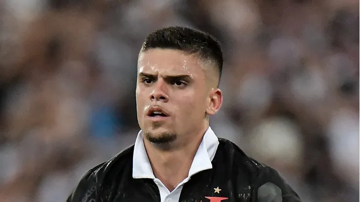 RJ - RIO DE JANEIRO - 16/09/2023 - BRASILEIRO A 2023, VASCO X FLUMINENSE - Gabriel Pec jogador do Vasco comemora seu gol durante partida contra o Fluminense no estadio Engenhao pelo campeonato Brasileiro A 2023. Foto: Thiago Ribeiro/AGIF