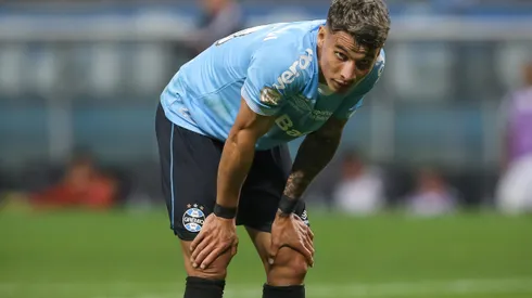 Ferreira pode ganhar chances na ausência de Carballo contra o Corinthians