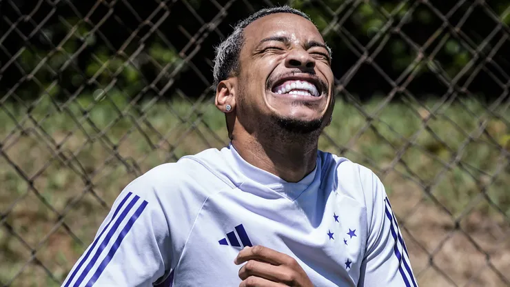 Foto: Gustavo Aleixo/Cruzeiro - Matheus Pereira na Toca da Raposa