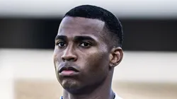 SP - SANTOS - 23/07/2023 - BRASILEIRO A 2023, SANTOS X BOTAFOGO - Jean Lucas jogador do Santos durante partida contra o Botafogo no estadio Vila Belmiro pelo campeonato Brasileiro A 2023. Foto: Abner Dourado/AGIF