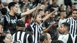 CE - FORTALEZA - 07/07/2023 - BRASILEIRO B 2023, CEARA X BOTAFOGO-SP - Torcida do Ceara durante partida contra Botafogo-SP no estadio Arena Castelao pelo campeonato Brasileiro B 2023. Foto: Kely Pereira/AGIF