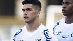 Rodrigo Fernández 'pisou na bola' em post nas redes sociais após derrota do Santos em casa para o Cruzeiro