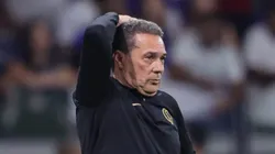 Foto: Gilson Lobo/AGIF - Luxemburgo está na corda bamba no Corinthians.