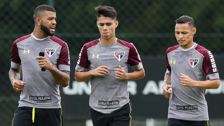 Foto: Marcello Zambrana/AGIF - Com passagem pelo São Paulo, jogador vive momento complicado.